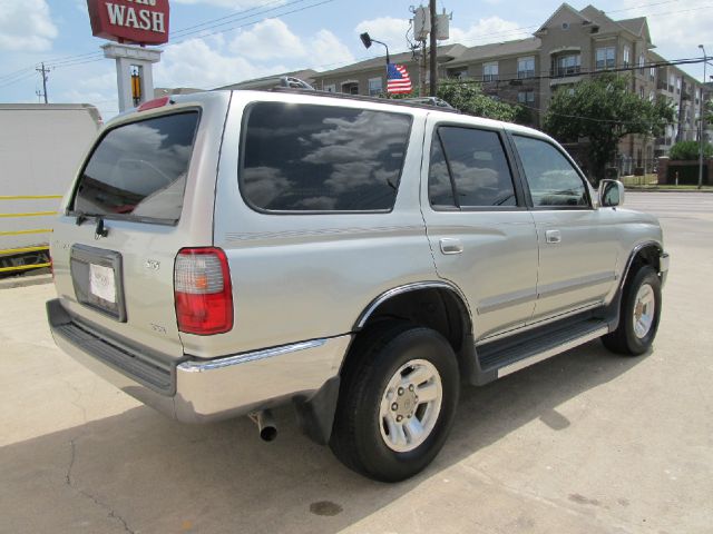 Toyota 4Runner 1999 photo 1