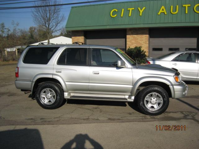 Toyota 4Runner 2000 photo 2