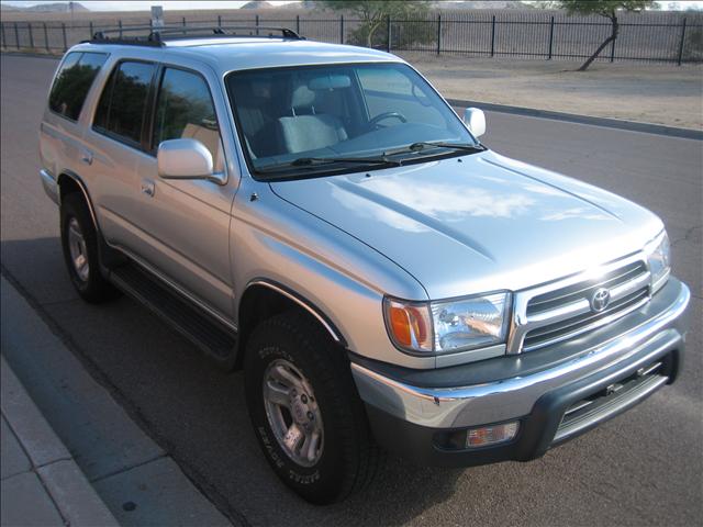 Toyota 4Runner 2000 photo 1