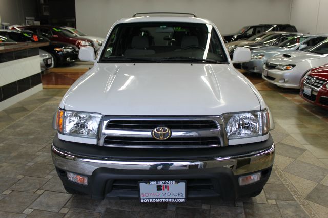 Toyota 4Runner 2000 photo 1