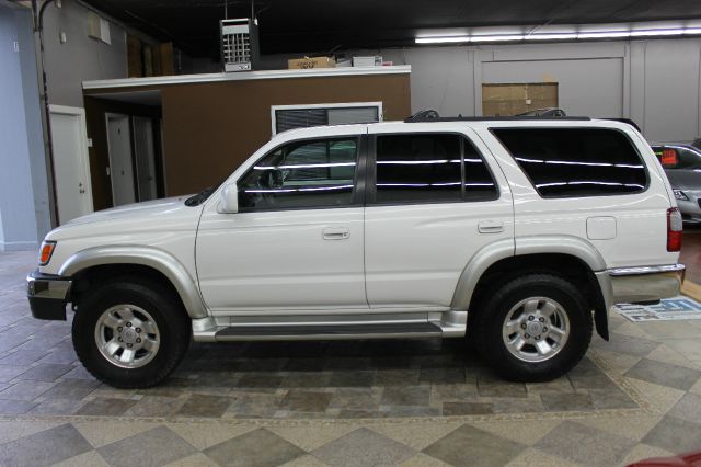 Toyota 4Runner 2000 photo 4