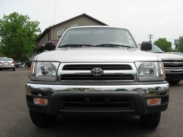 Toyota 4Runner 2000 photo 9