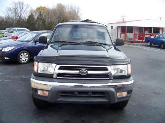 Toyota 4Runner 2000 photo 2