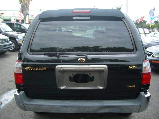 Toyota 4Runner 2000 photo 1