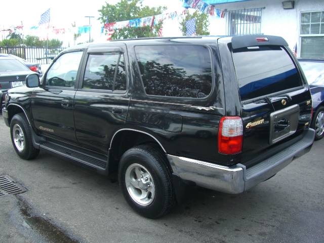 Toyota 4Runner 2000 photo 3