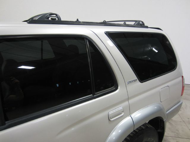 Toyota 4Runner 2000 photo 1