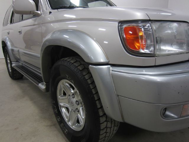 Toyota 4Runner 2000 photo 3