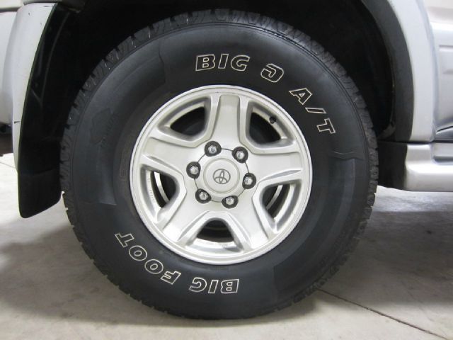 Toyota 4Runner 2000 photo 31