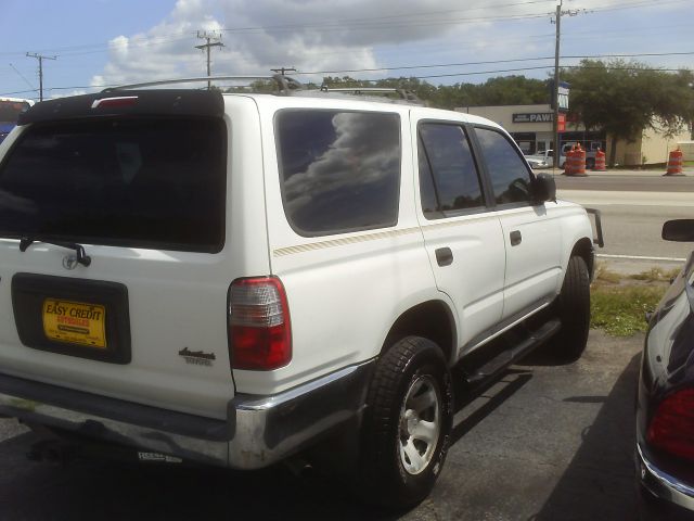 Toyota 4Runner 2000 photo 1