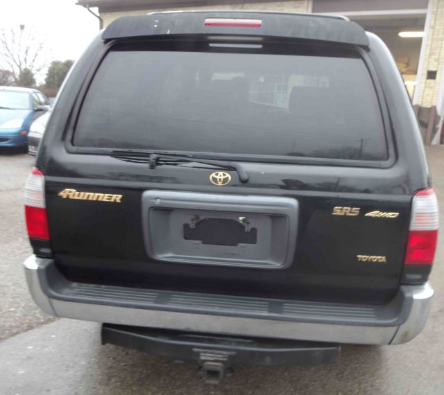 Toyota 4Runner 2000 photo 1