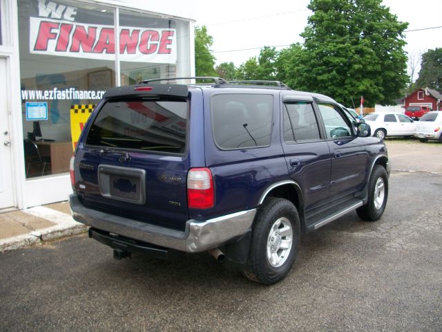 Toyota 4Runner 2000 photo 1