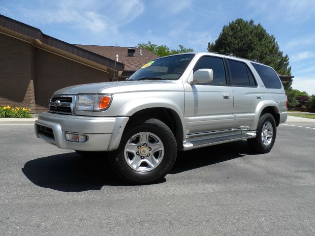 Toyota 4Runner 2000 photo 2