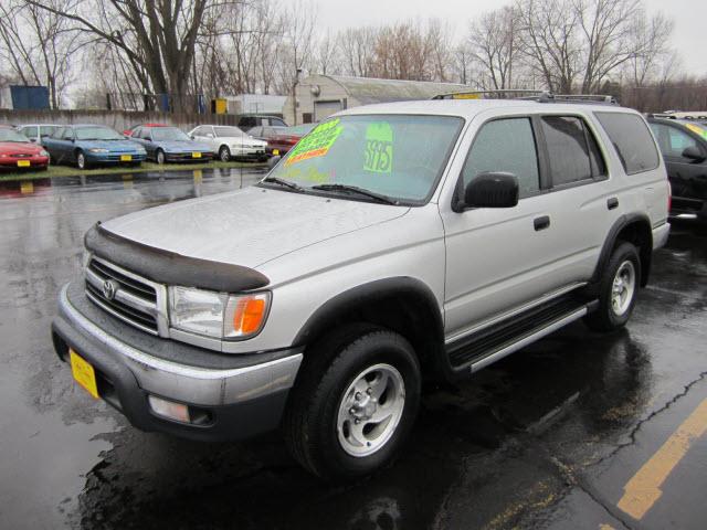 Toyota 4Runner 2000 photo 0