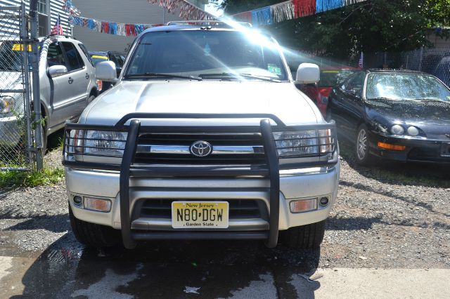 Toyota 4Runner 2000 photo 2