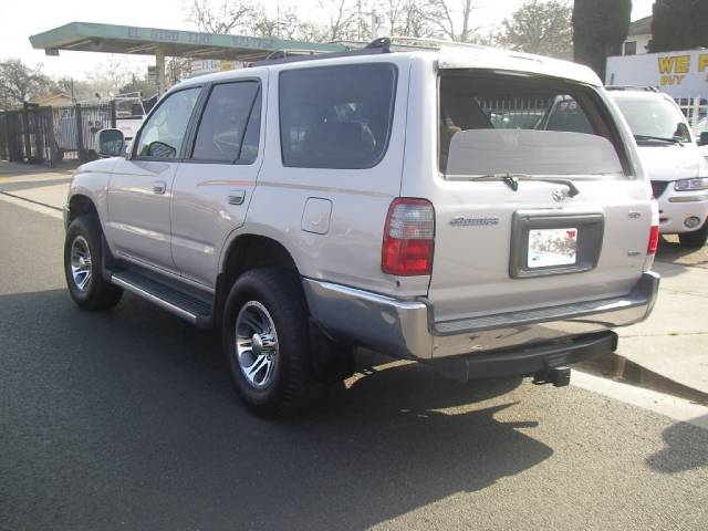 Toyota 4Runner 2000 photo 3