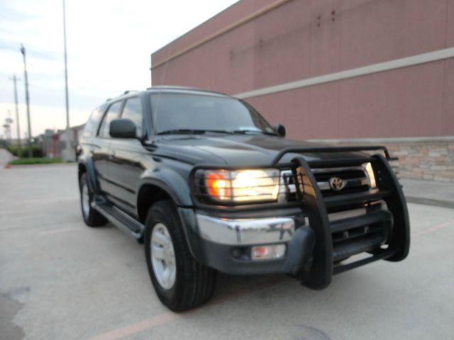 Toyota 4Runner 2000 photo 1