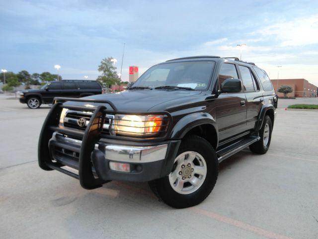 Toyota 4Runner 2000 photo 2