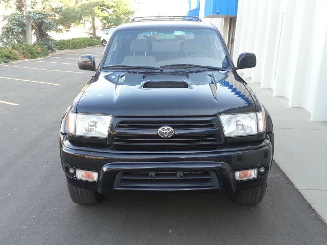 Toyota 4Runner 2000 photo 1