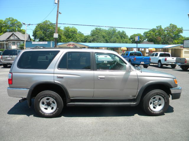 Toyota 4Runner 2001 photo 2