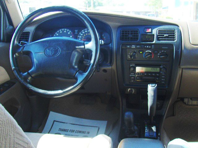 Toyota 4Runner 2001 photo 2