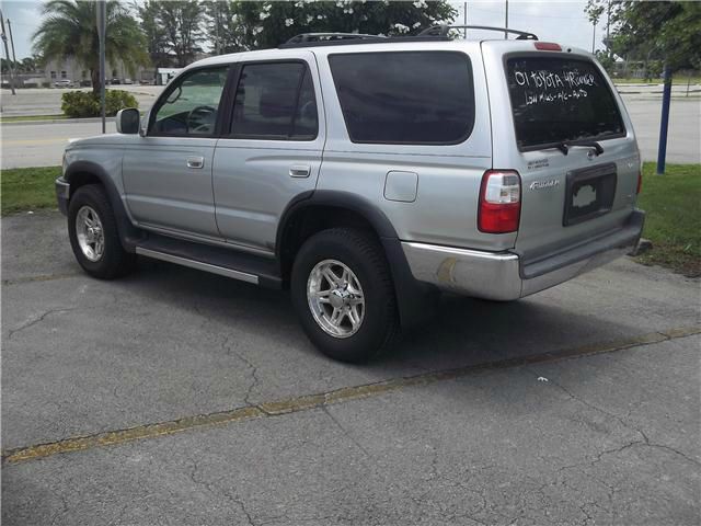 Toyota 4Runner 2001 photo 2