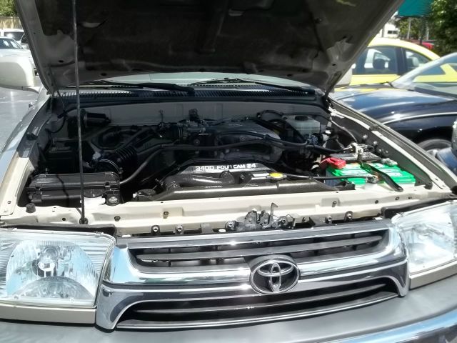 Toyota 4Runner 2002 photo 2