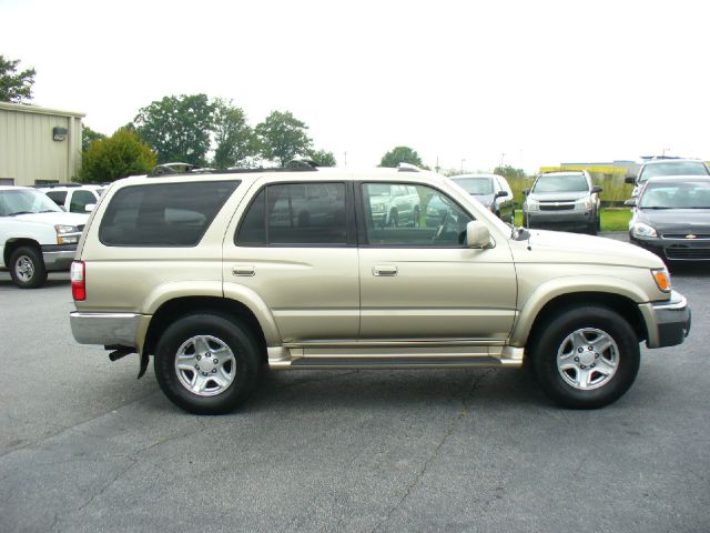 Toyota 4Runner 2002 photo 2