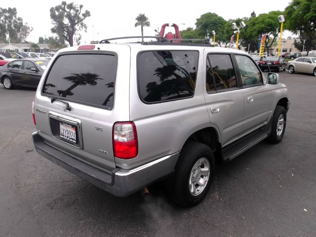 Toyota 4Runner 2002 photo 6