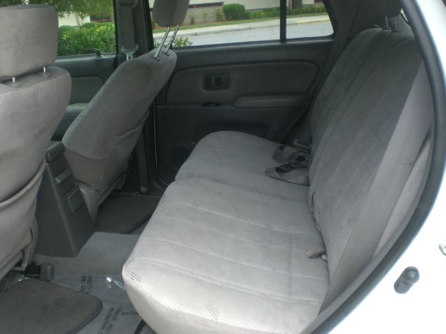 Toyota 4Runner 2002 photo 24