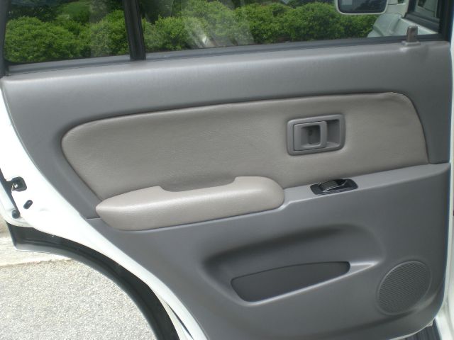 Toyota 4Runner 2002 photo 25