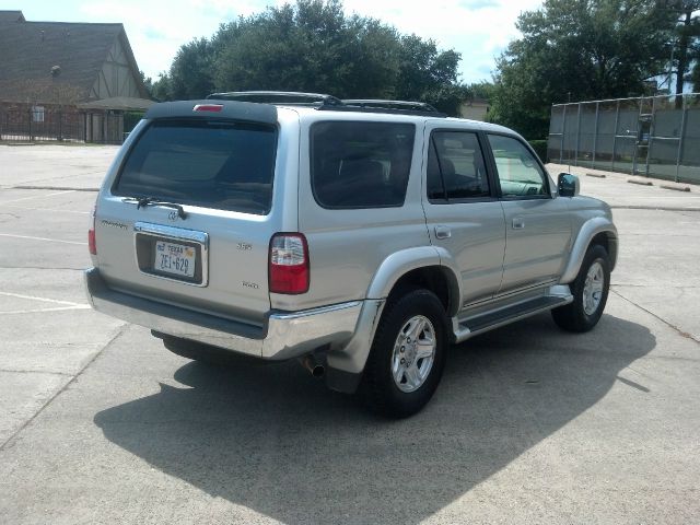 Toyota 4Runner 2002 photo 3