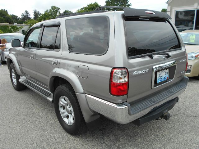 Toyota 4Runner 2002 photo 3