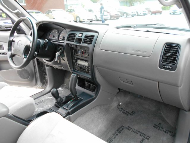 Toyota 4Runner 2002 photo 34