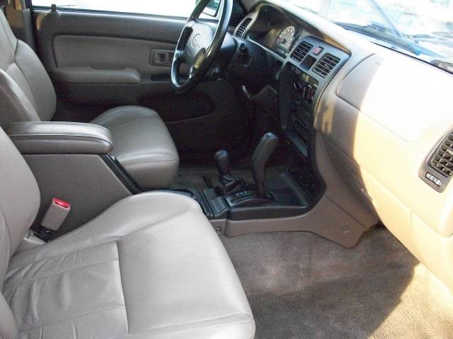 Toyota 4Runner 2002 photo 2