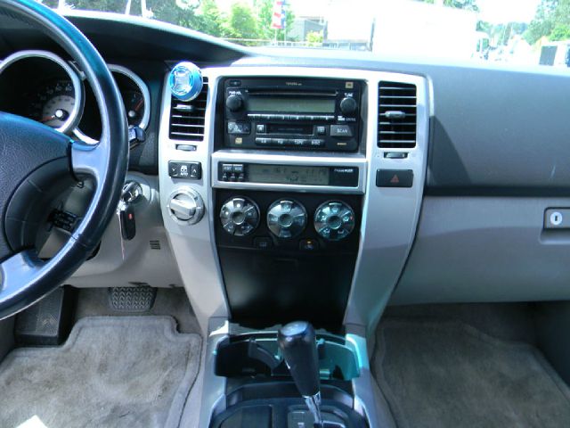 Toyota 4Runner 2003 photo 3