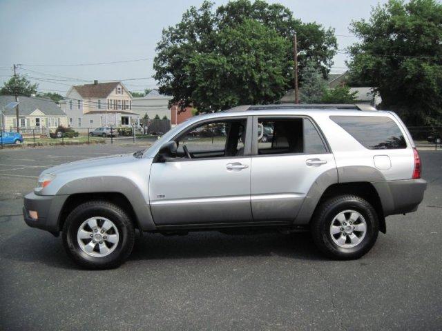 Toyota 4Runner 2003 photo 2