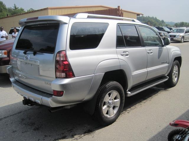 Toyota 4Runner 2004 photo 2