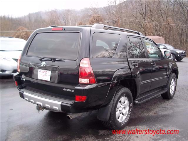 Toyota 4Runner 2004 photo 2