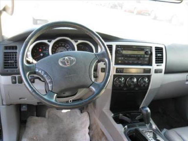 Toyota 4Runner 2004 photo 3