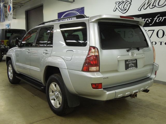 Toyota 4Runner 2004 photo 2