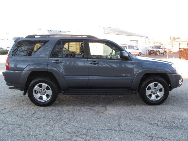 Toyota 4Runner 2004 photo 2