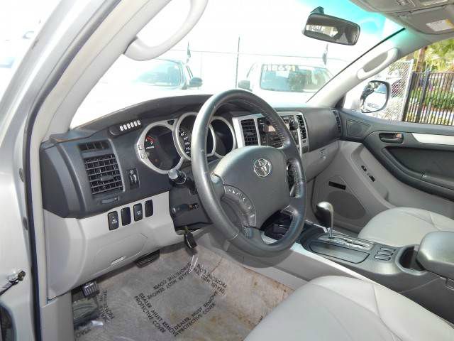 Toyota 4Runner 2004 photo 3