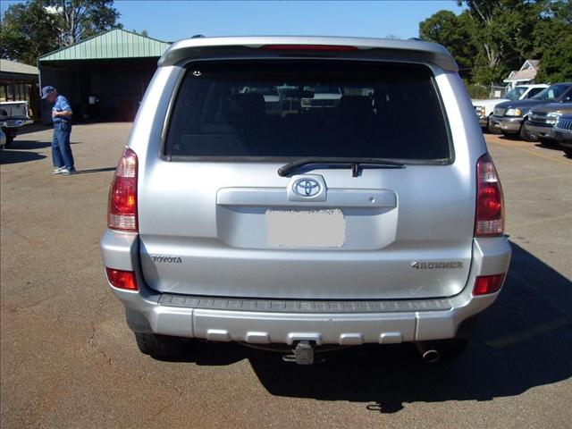 Toyota 4Runner 2004 photo 2