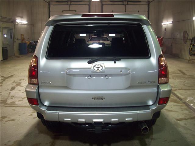 Toyota 4Runner 2004 photo 2