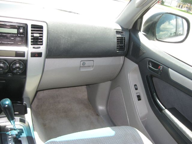 Toyota 4Runner 2004 photo 14