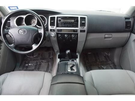 Toyota 4Runner 2005 photo 3