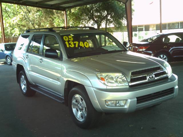 Toyota 4Runner 2005 photo 2