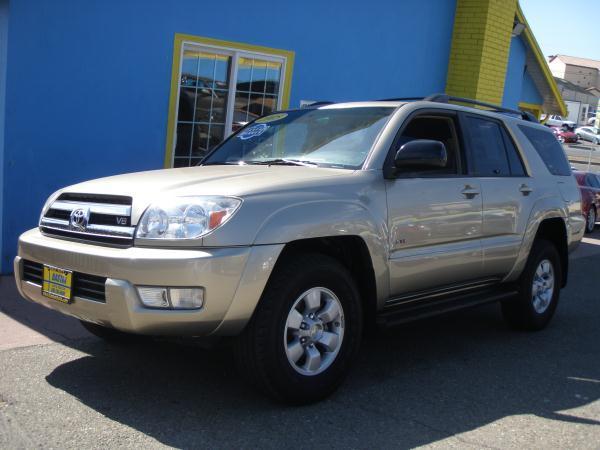 Toyota 4Runner 2005 photo 2