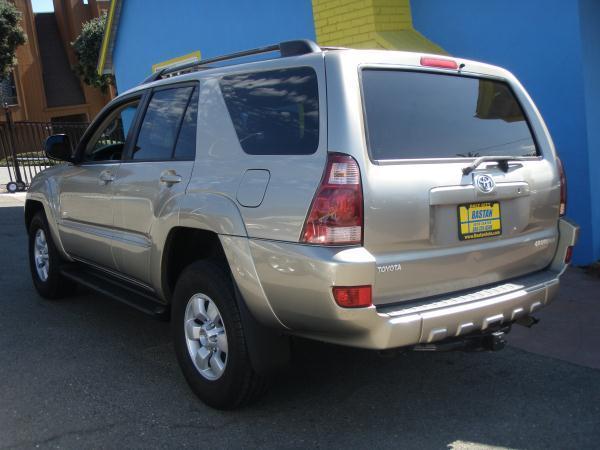 Toyota 4Runner 2005 photo 3