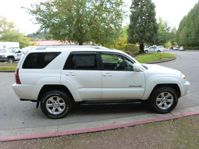 Toyota 4Runner GL I4 Manual SUV